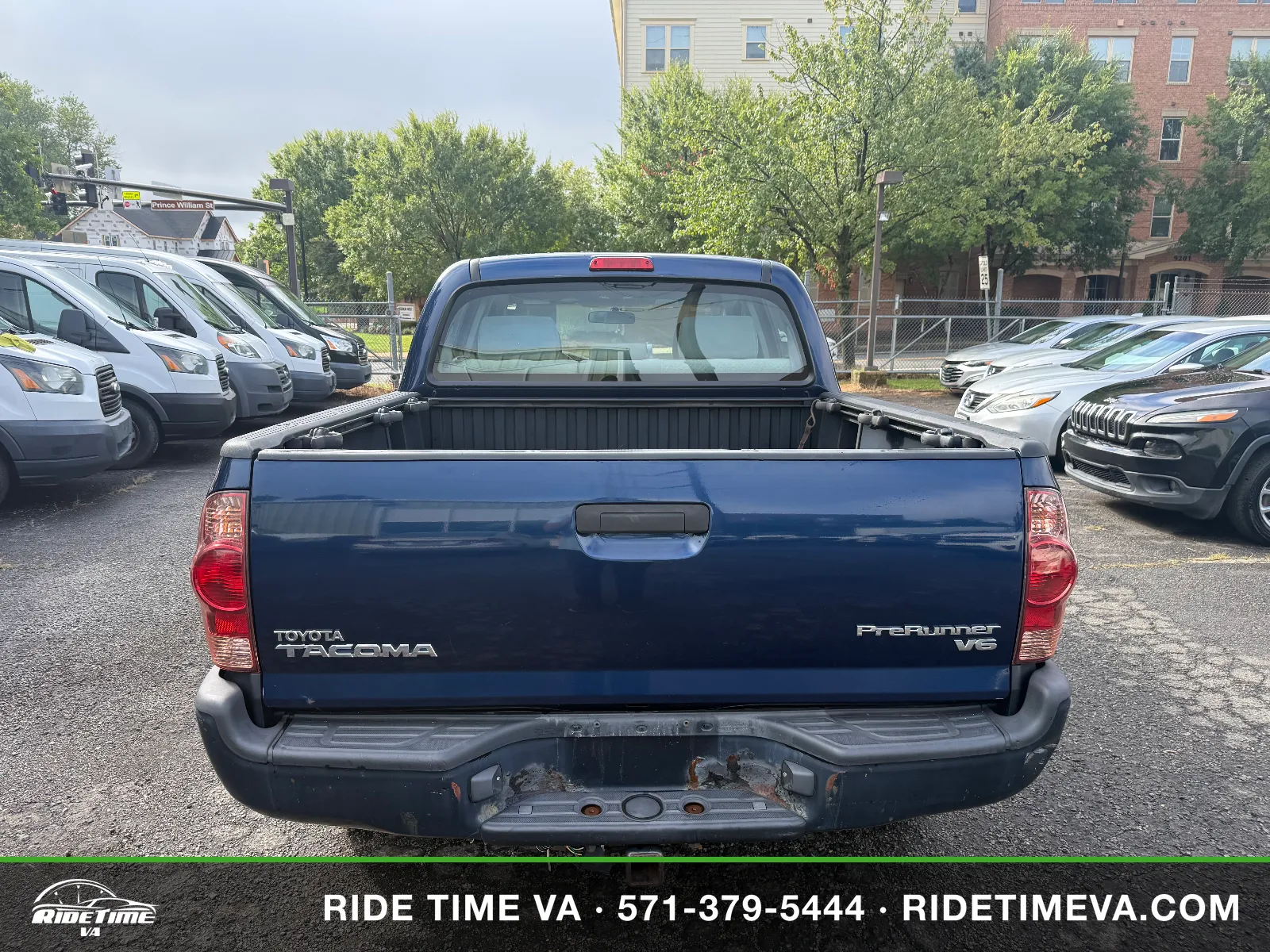 2008 Toyota Tacoma Deluxe in Blue, photo 4 of 17