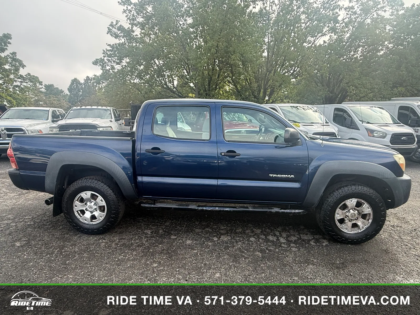 2008 Toyota Tacoma Deluxe in Blue, photo 7 of 17