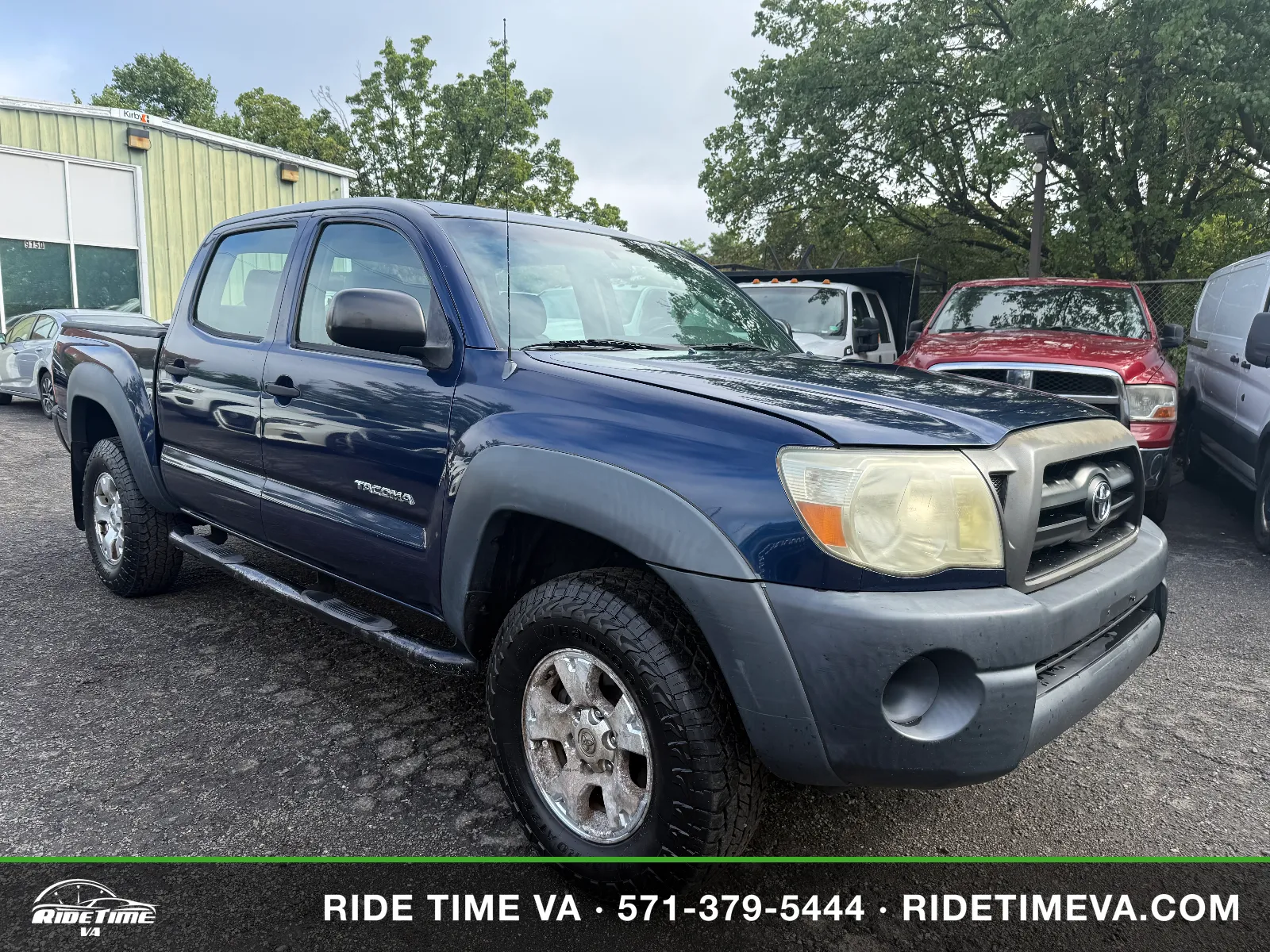 2008 Toyota Tacoma Deluxe in Blue, photo 8 of 17