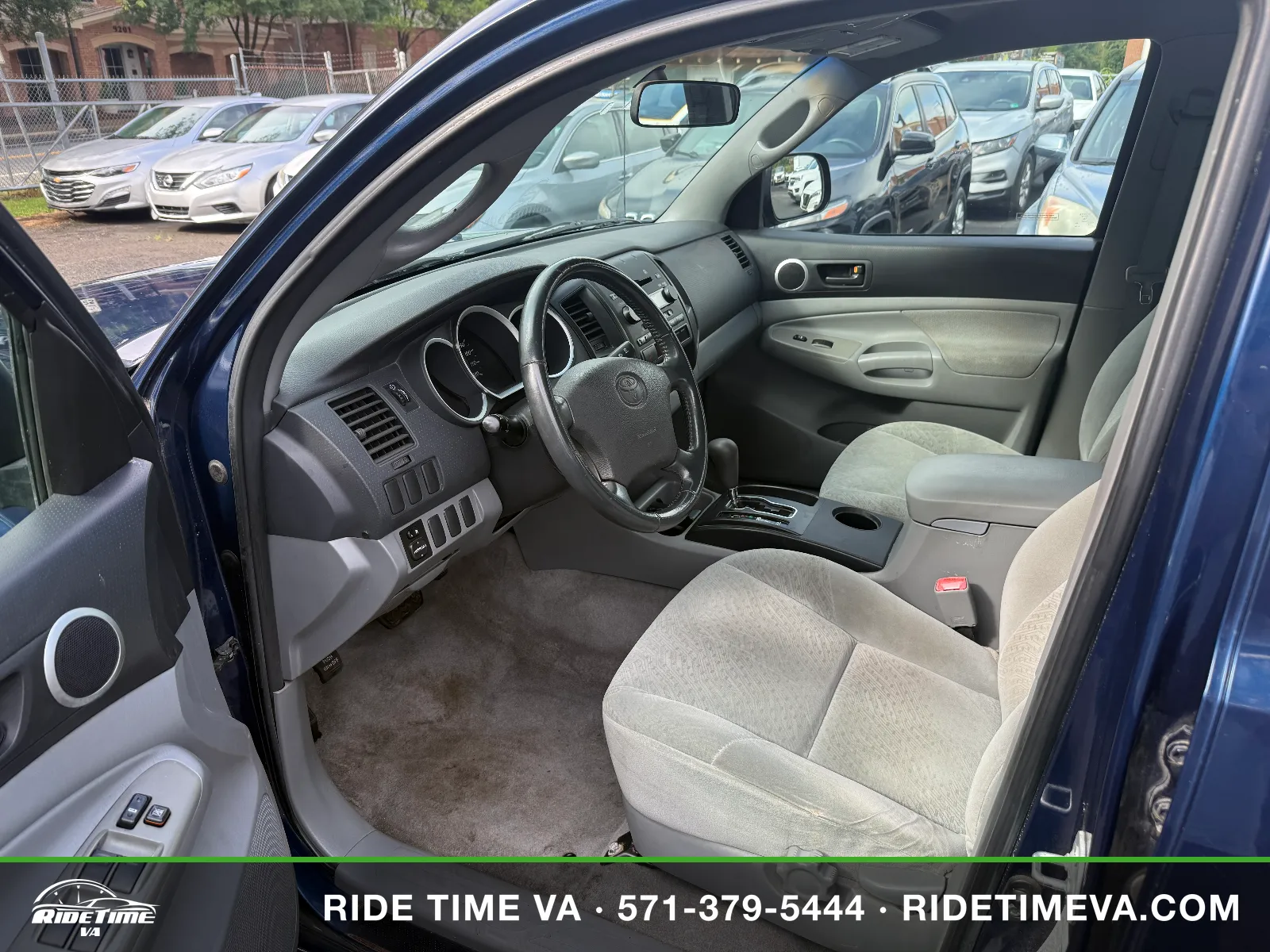 2008 Toyota Tacoma Deluxe in Blue, photo 10 of 17