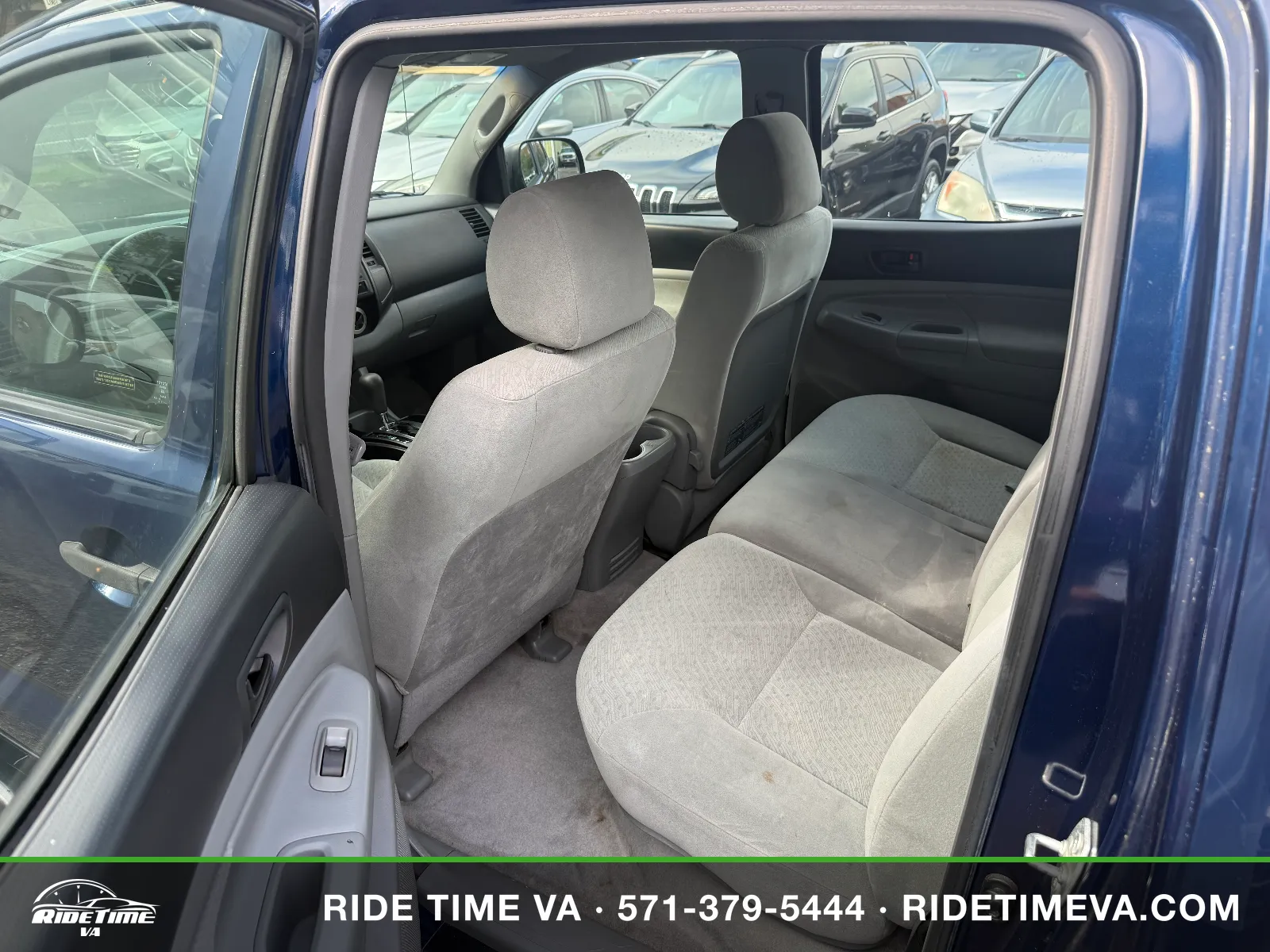2008 Toyota Tacoma Deluxe in Blue, photo 11 of 17