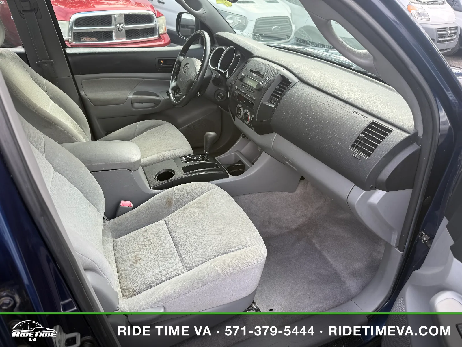 2008 Toyota Tacoma Deluxe in Blue, photo 13 of 17