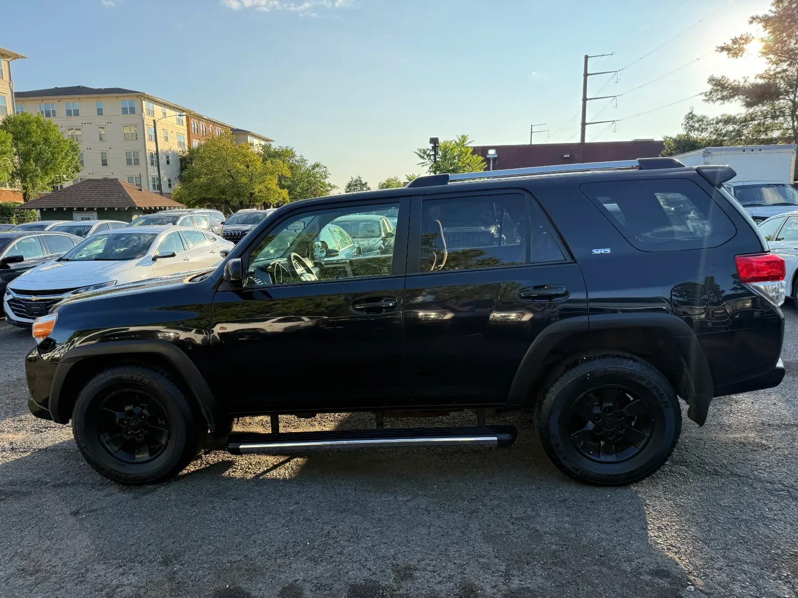 2010 Toyota 4Runner SR5 in Black, photo 2 of 16