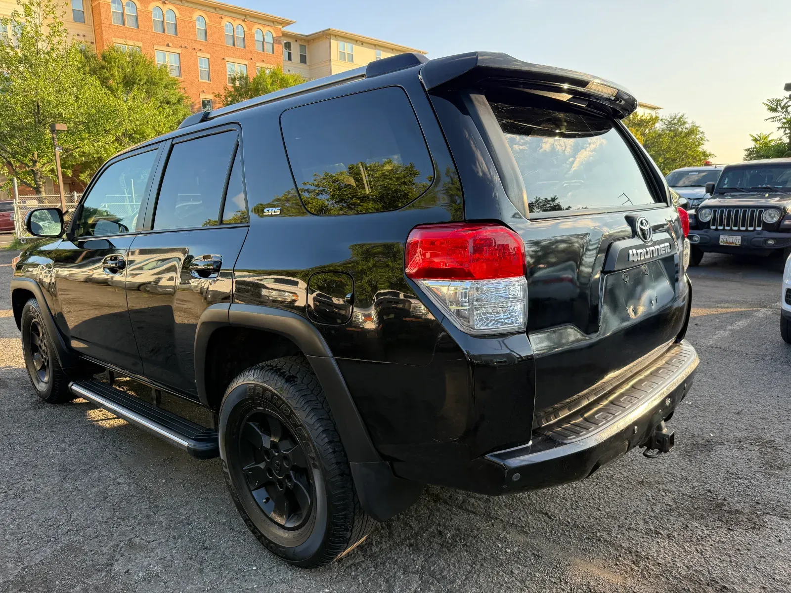 2010 Toyota 4Runner SR5 in Black, photo 3 of 16