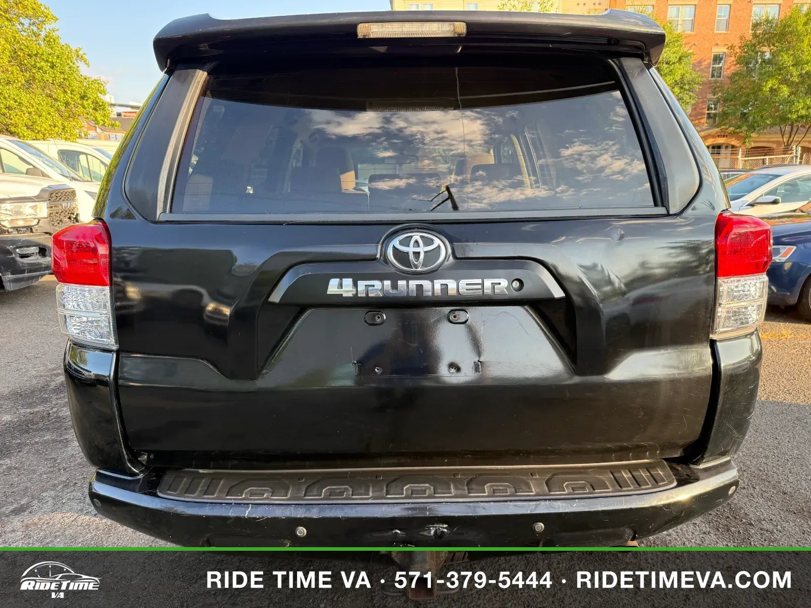 2010 Toyota 4Runner SR5 in Black, photo 4 of 16