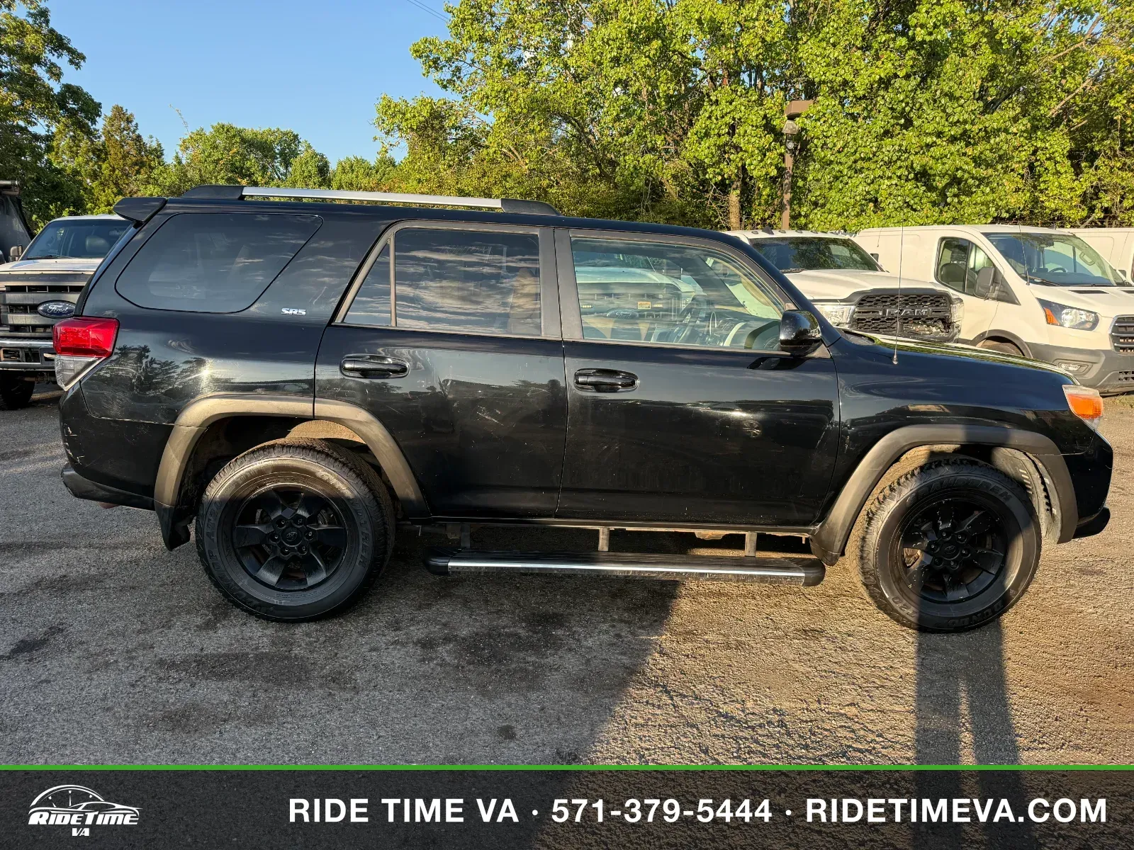 2010 Toyota 4Runner SR5 in Black, photo 6 of 16