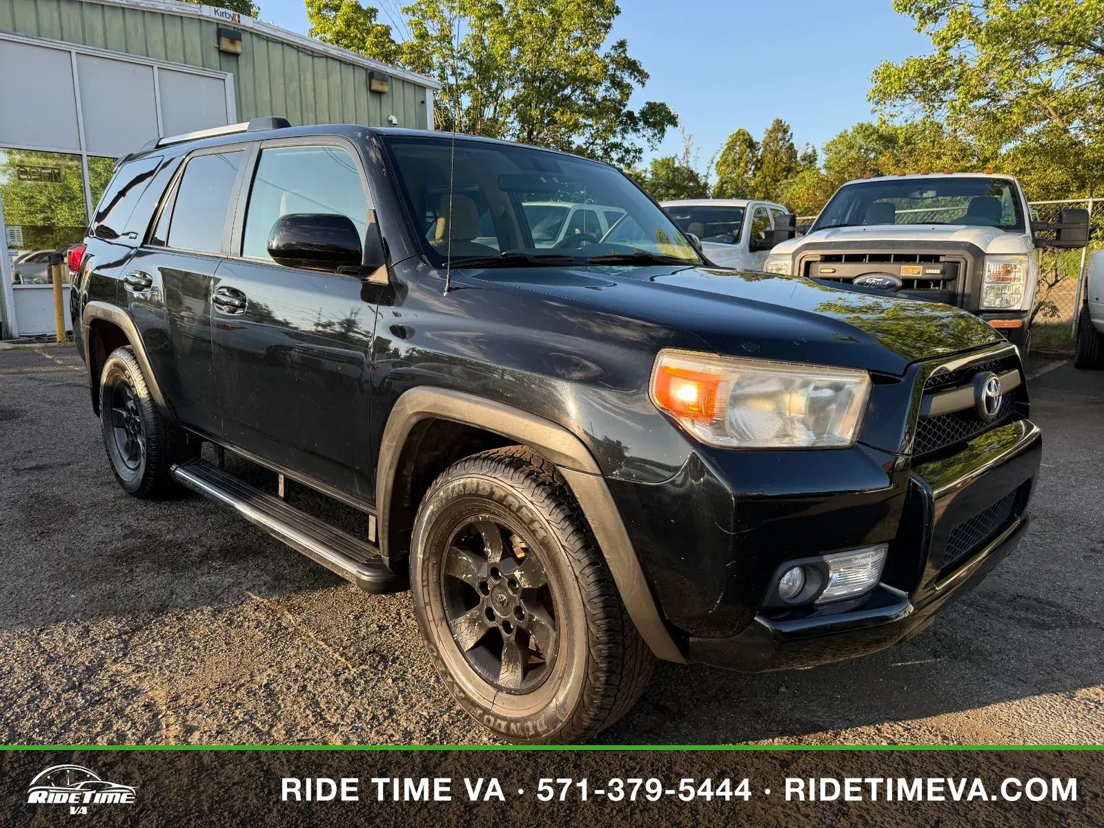 2010 Toyota 4Runner SR5 in Black, photo 7 of 16