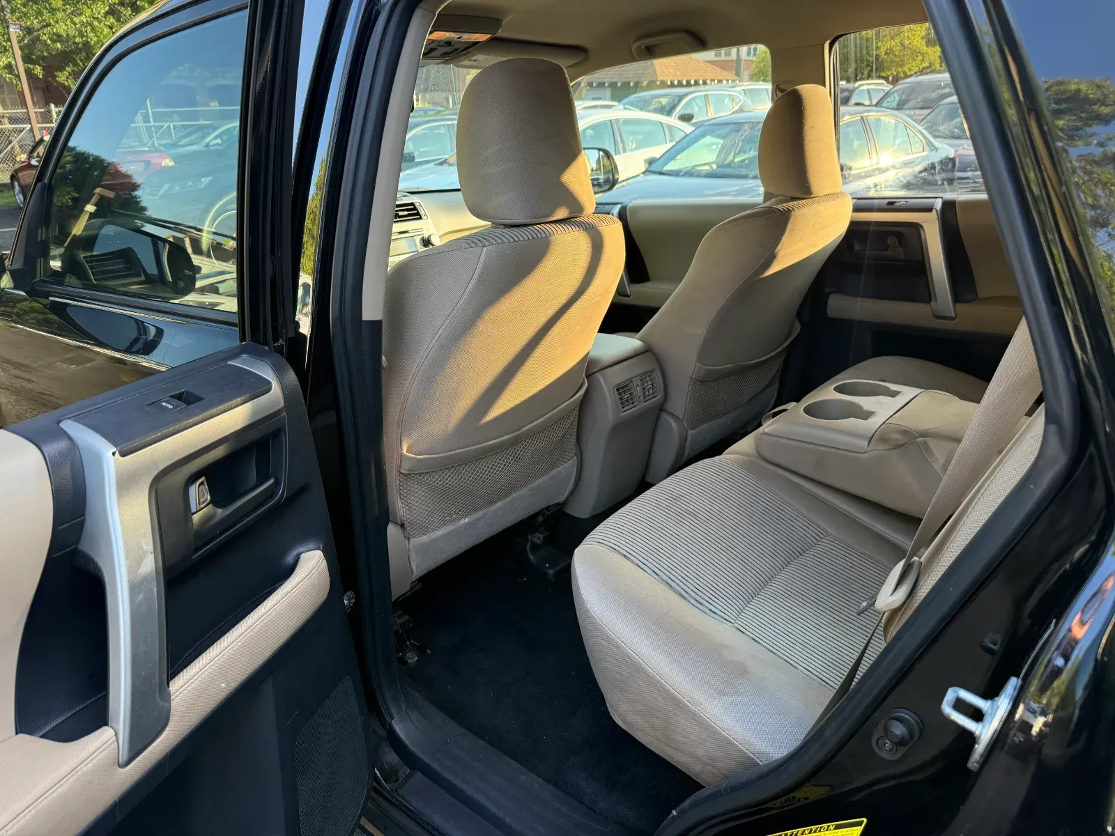 2010 Toyota 4Runner SR5 in Black, photo 10 of 16
