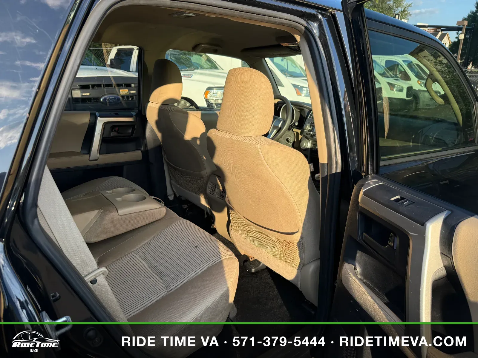 2010 Toyota 4Runner SR5 in Black, photo 12 of 16