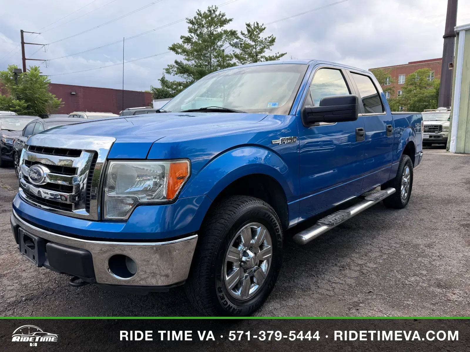 2011 Ford F-150 XLT in Blue, photo 1 of 14