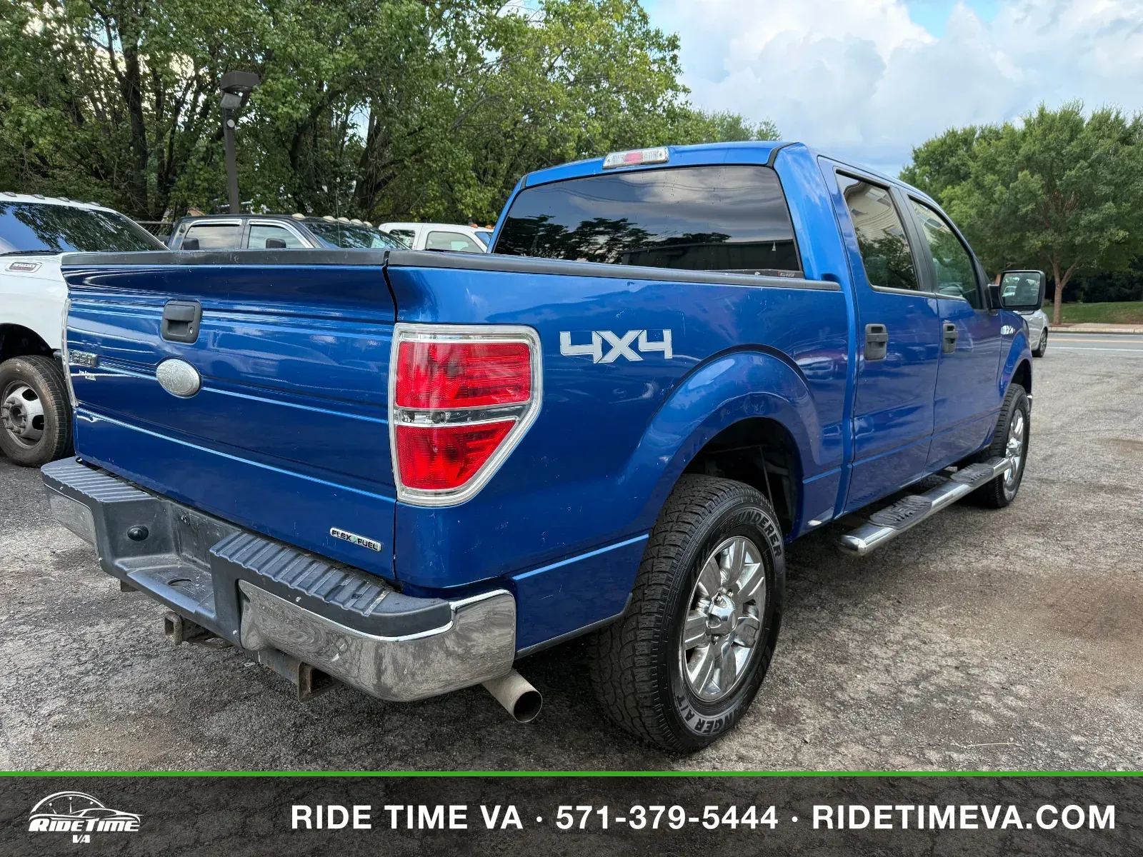 2011 Ford F-150 XLT in Blue, photo 5 of 14
