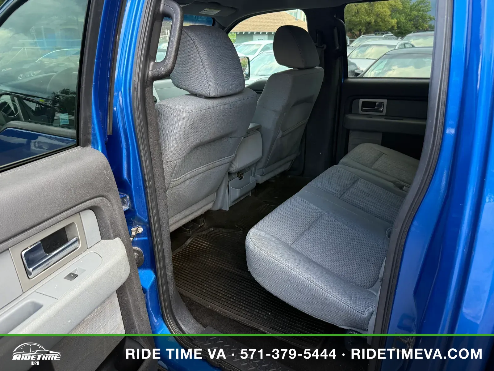 2011 Ford F-150 XLT in Blue, photo 10 of 14