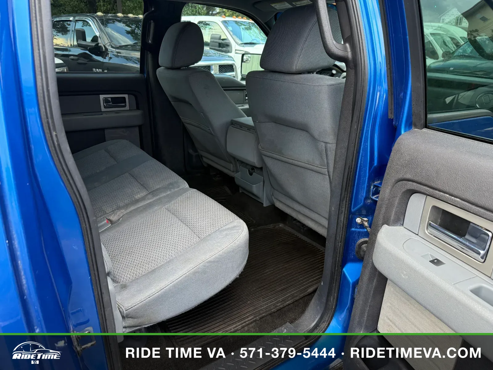 2011 Ford F-150 XLT in Blue, photo 11 of 14