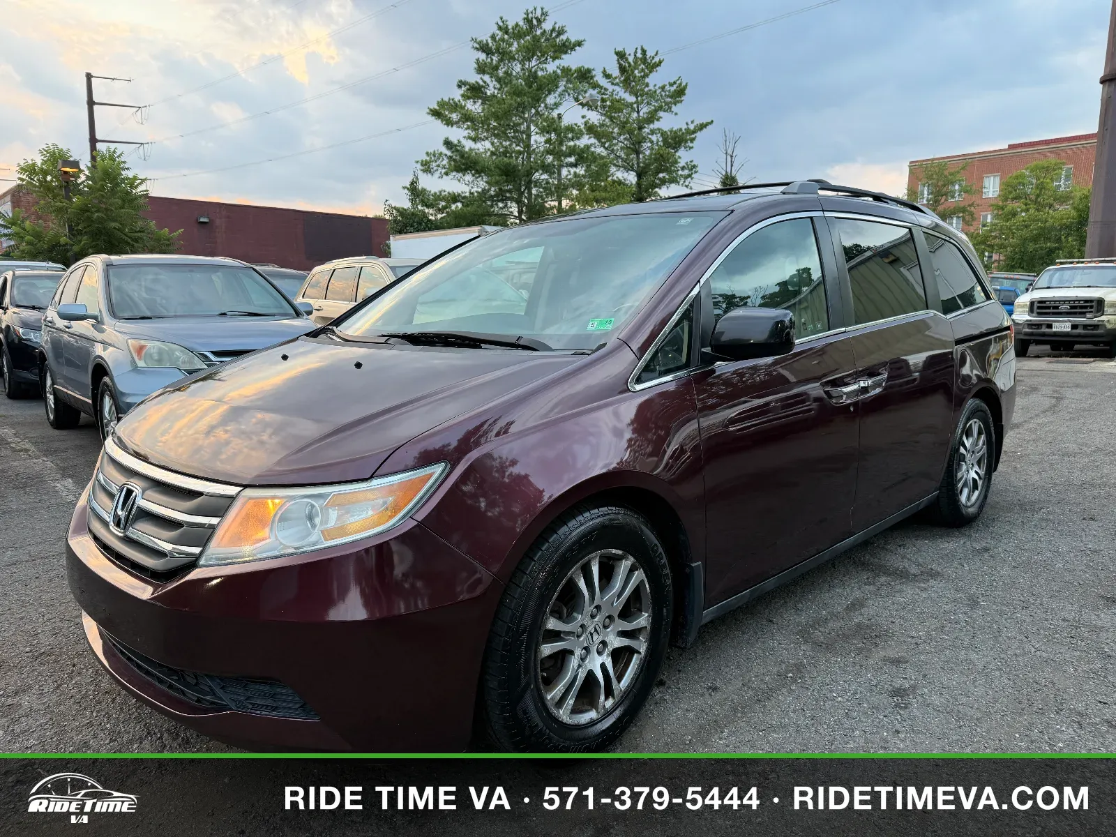 2011 Honda Odyssey EXL in Maroon