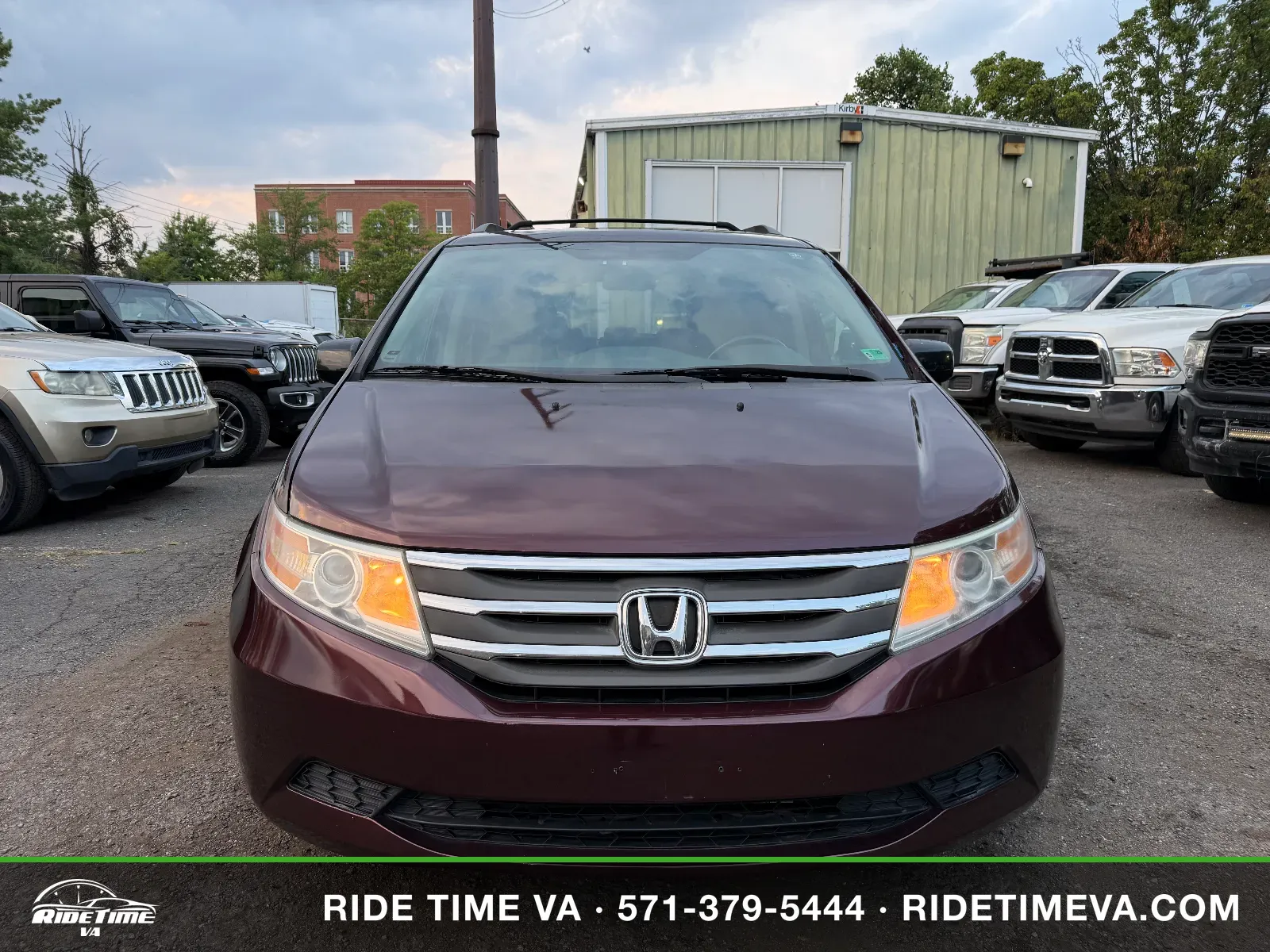 2011 Honda Odyssey EXL in Maroon, photo 8 of 19