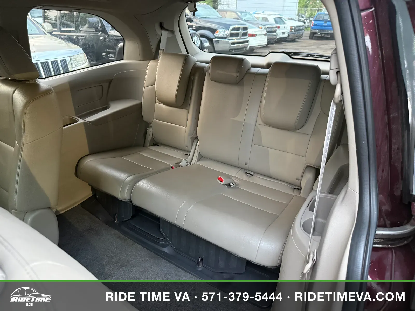 2011 Honda Odyssey EXL in Maroon, photo 11 of 19