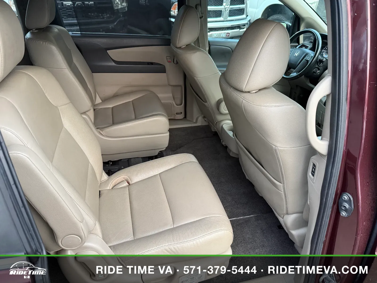2011 Honda Odyssey EXL in Maroon, photo 13 of 19