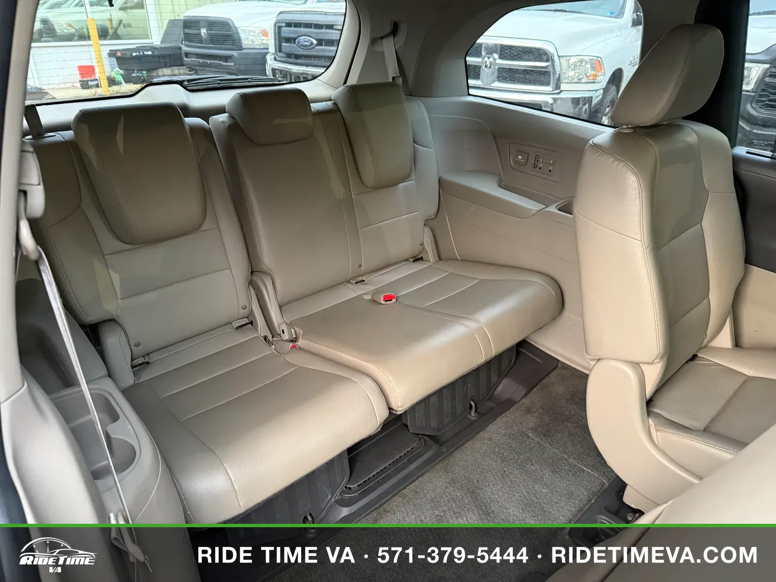 2011 Honda Odyssey EXL in Maroon, photo 14 of 19