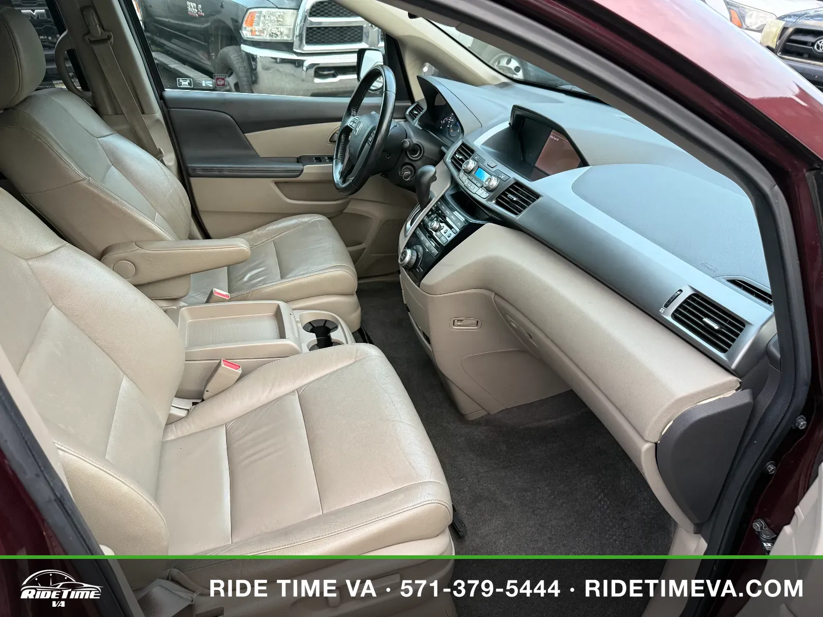 2011 Honda Odyssey EXL in Maroon, photo 16 of 19