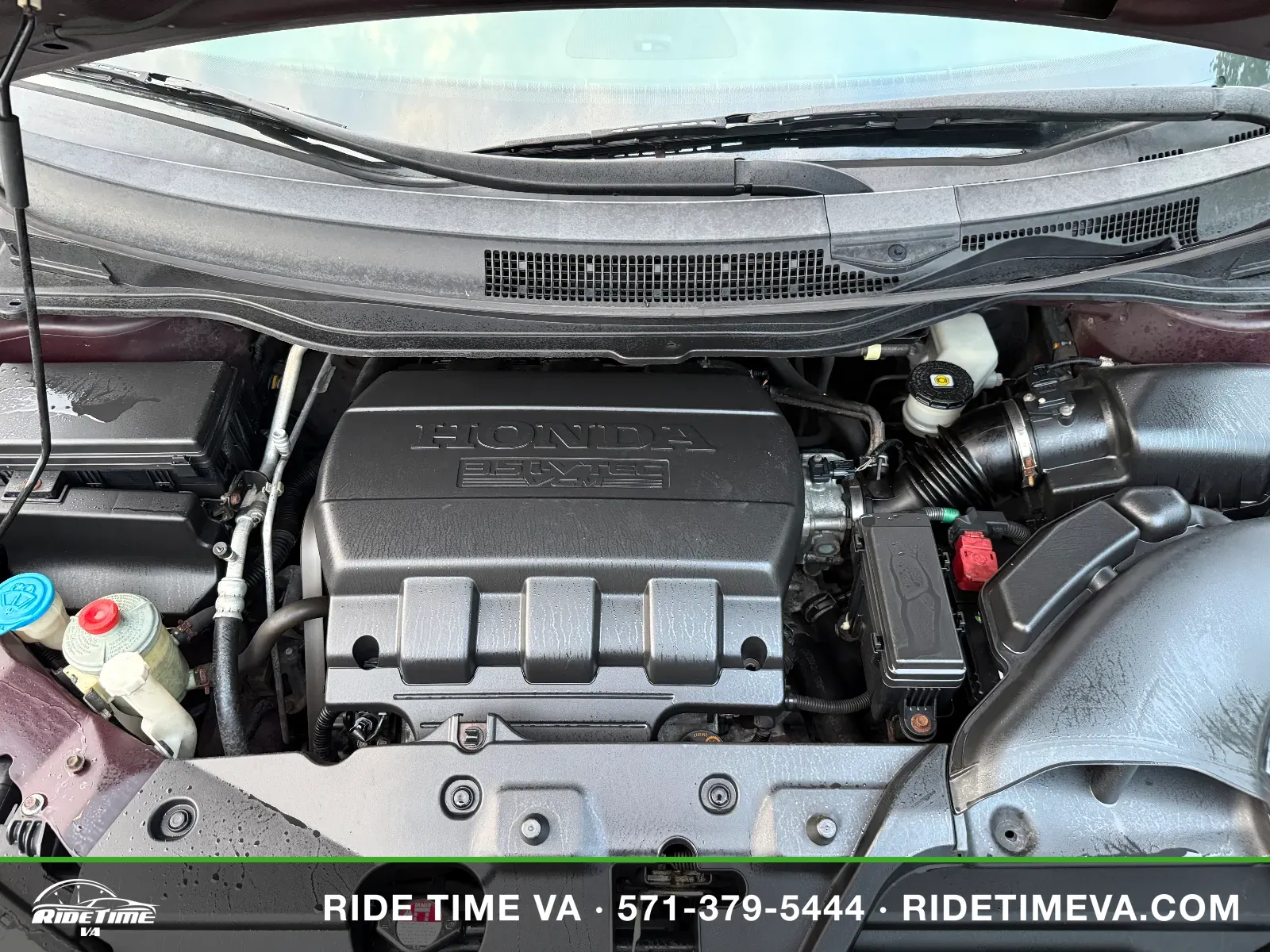 2011 Honda Odyssey EXL in Maroon, photo 18 of 19