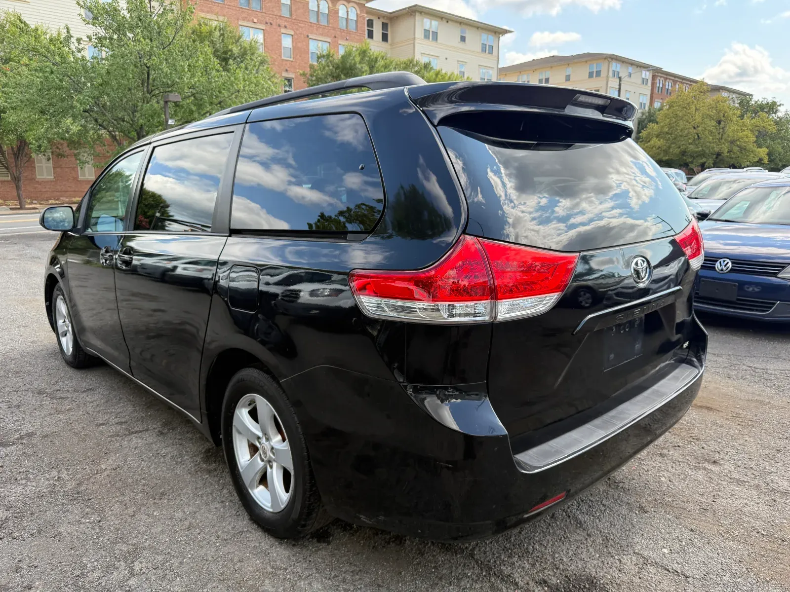 2011 Toyota Sienna LE in Black, photo 3 of 18