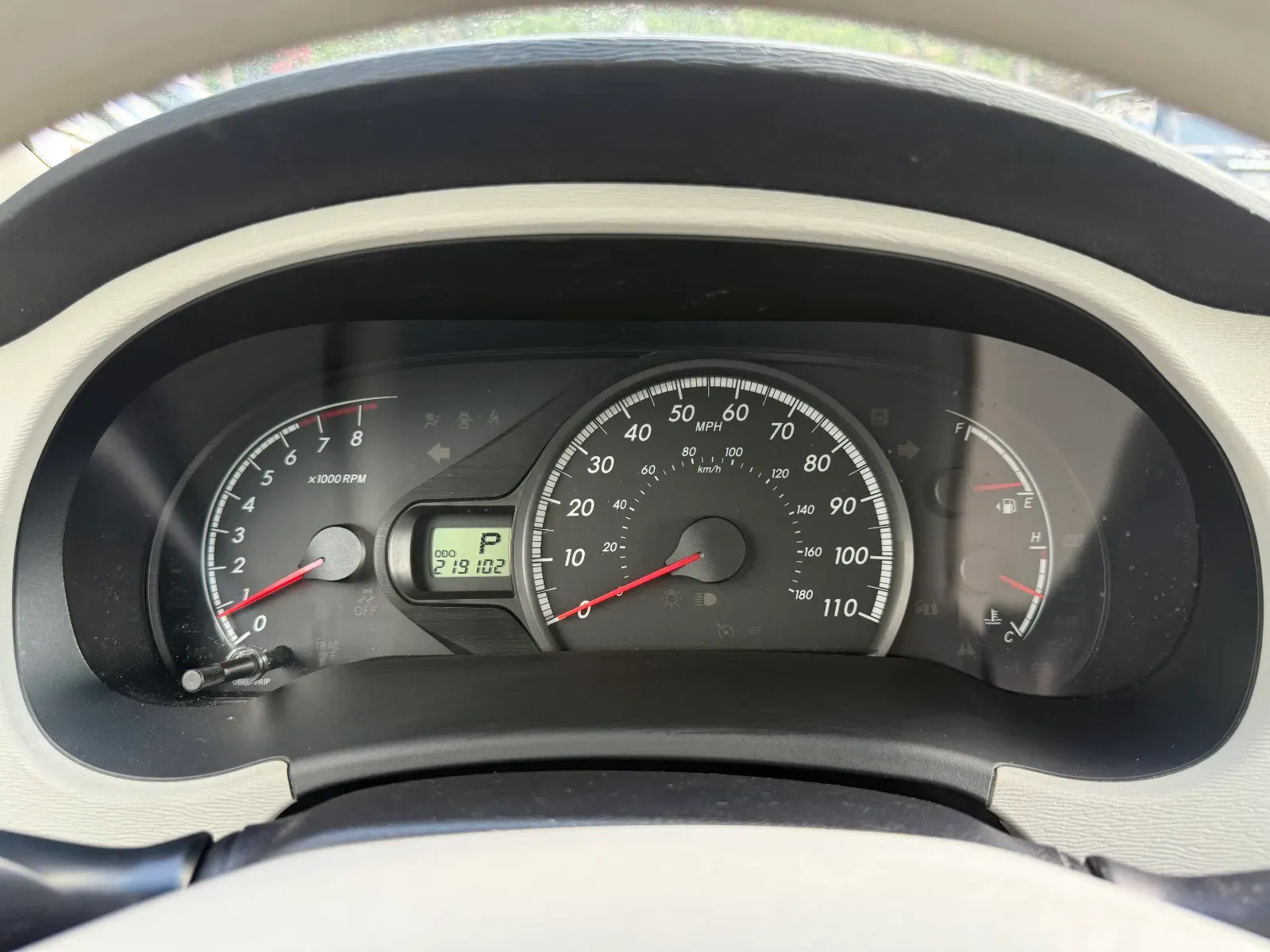 2011 Toyota Sienna LE in Black, photo 18 of 18