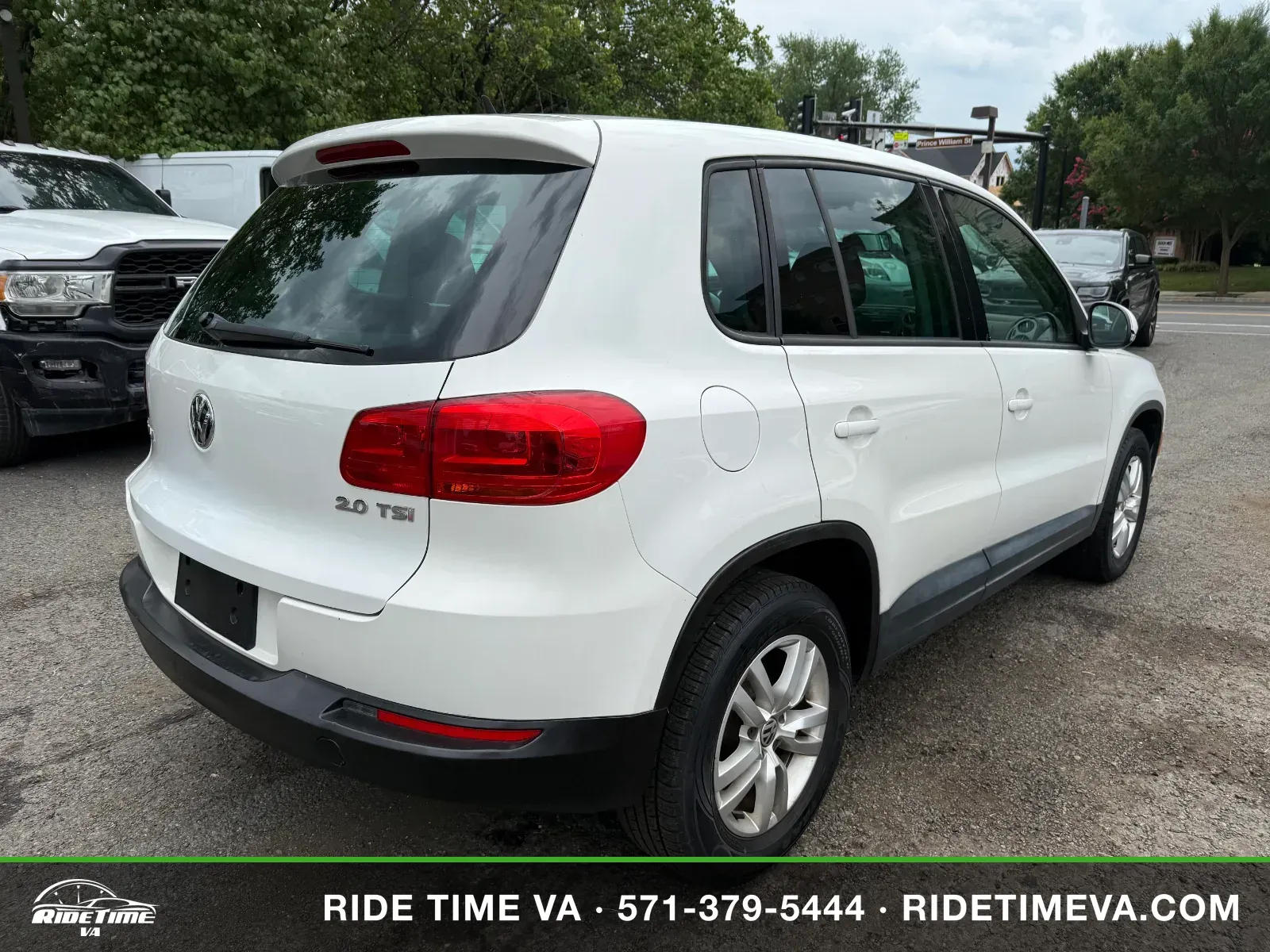 2012 Volkswagen Tiguan S in White, photo 5 of 16