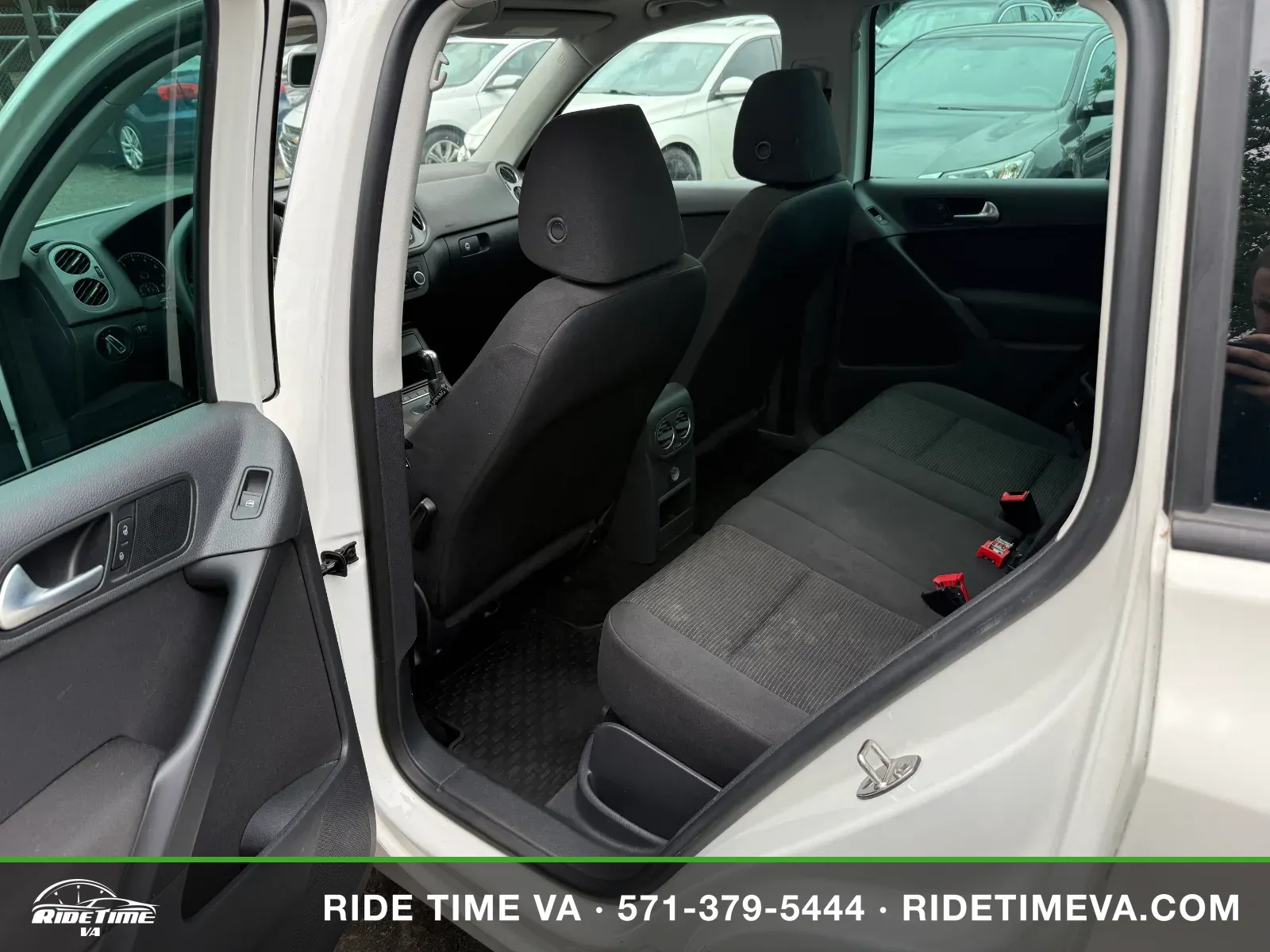 2012 Volkswagen Tiguan S in White, photo 10 of 16
