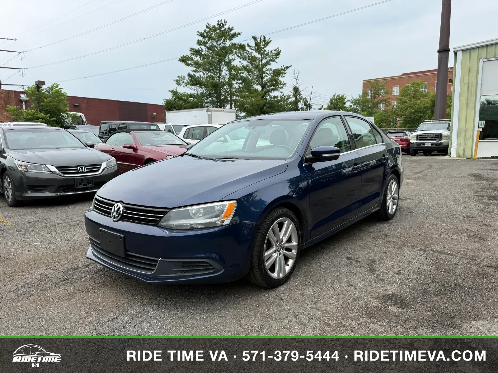 2013 Volkswagen Jetta Comfortline, Sportline in Blue, photo 1 of 16