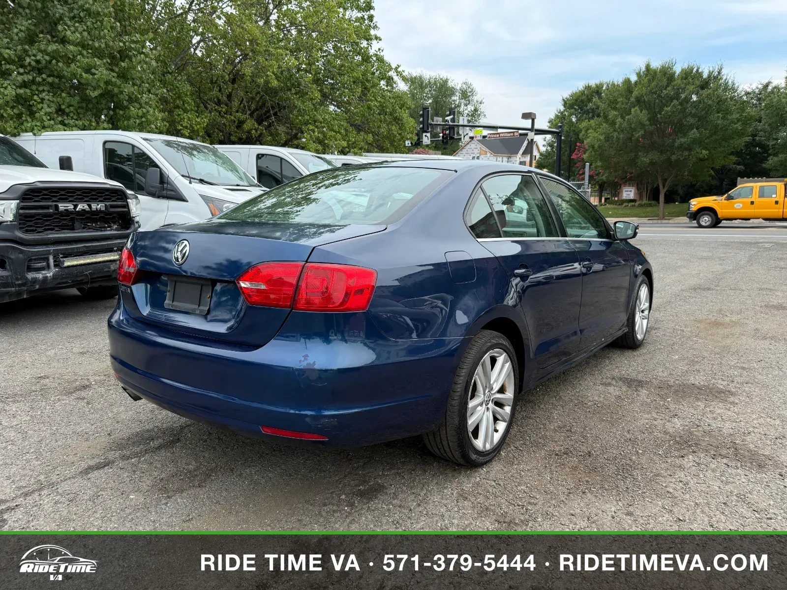 2013 Volkswagen Jetta Comfortline, Sportline in Blue, photo 5 of 16