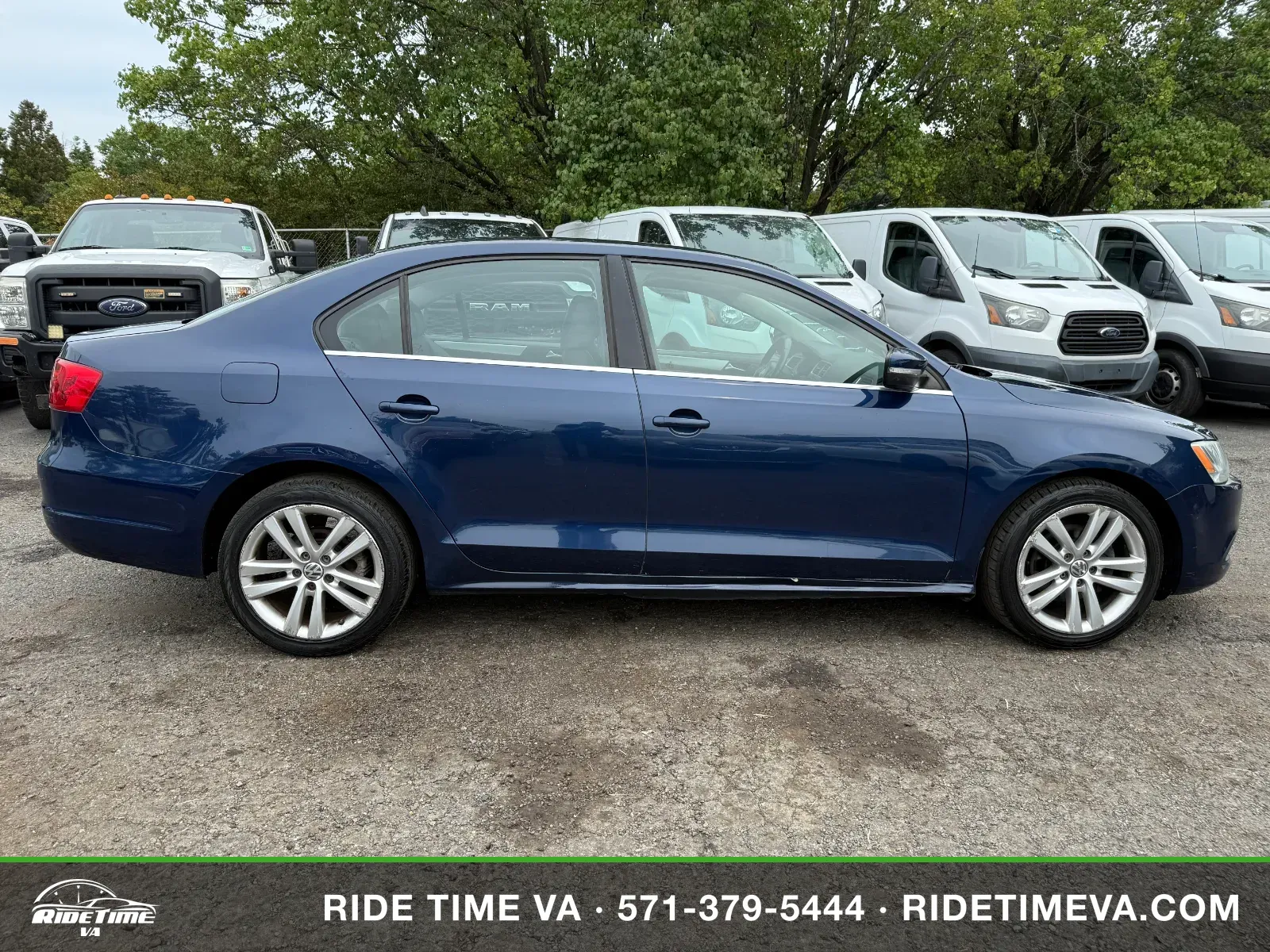 2013 Volkswagen Jetta Comfortline, Sportline in Blue, photo 6 of 16