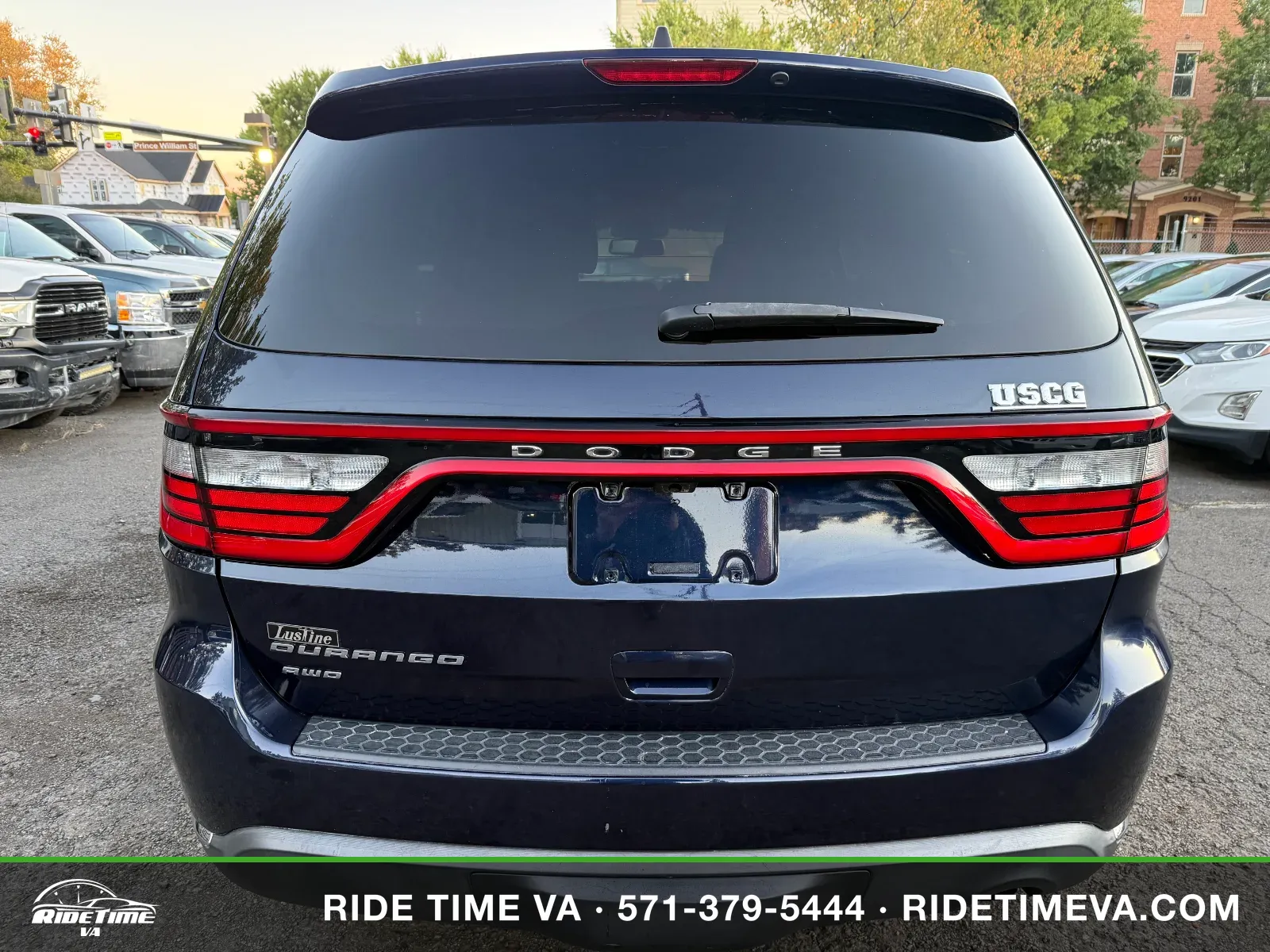 2014 Dodge Durango SXT in Blue, photo 4 of 17