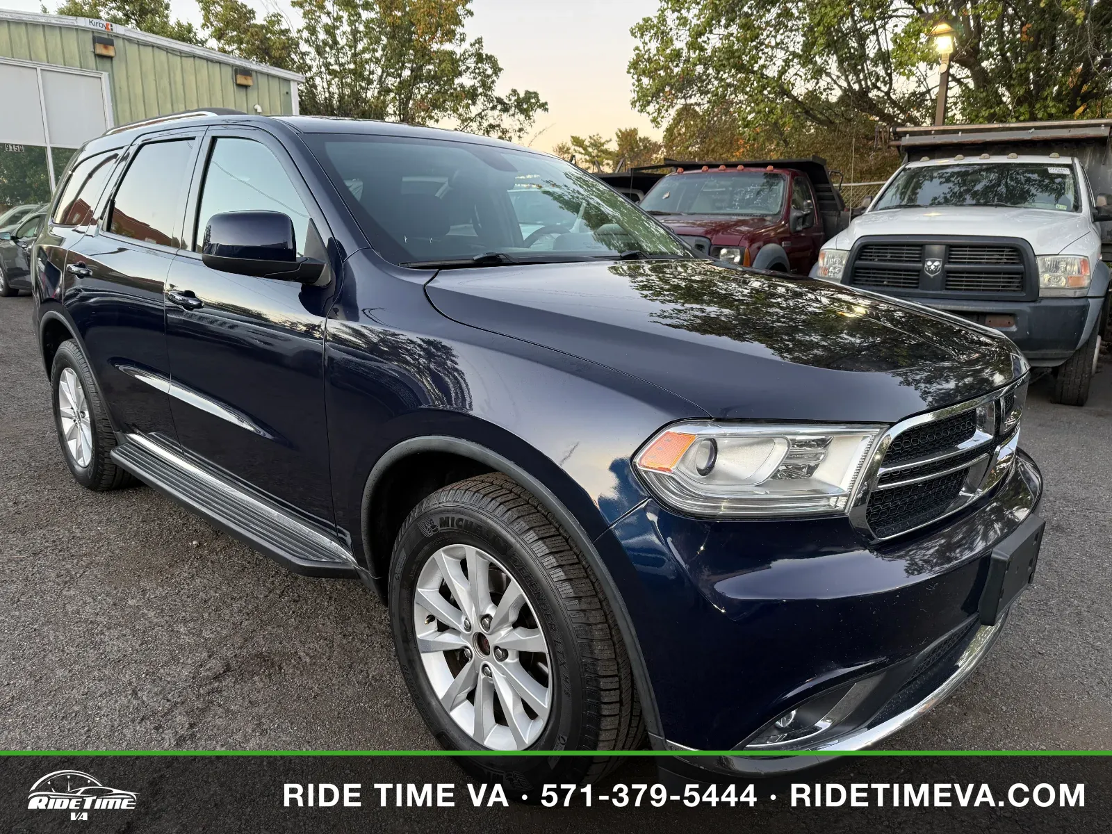 2014 Dodge Durango SXT in Blue, photo 7 of 17