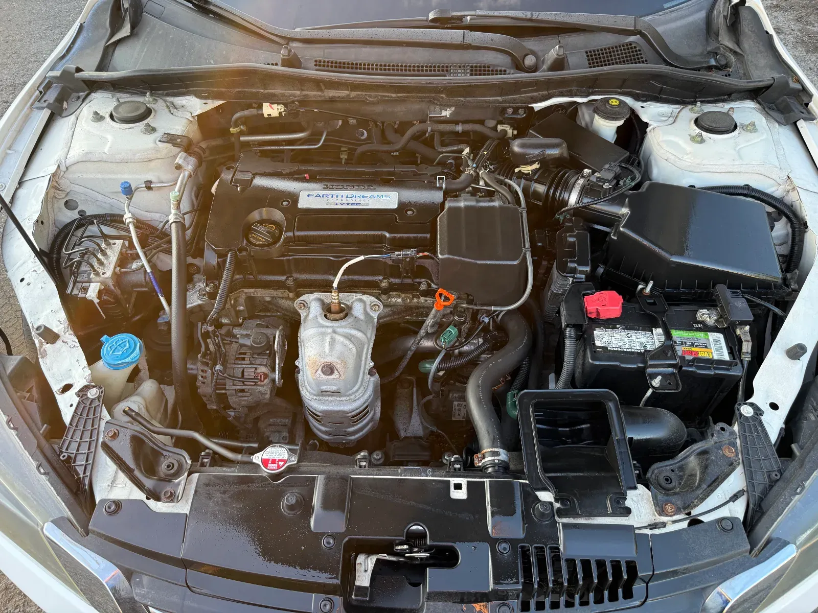 2014 Honda Accord LX in White, photo 14 of 16