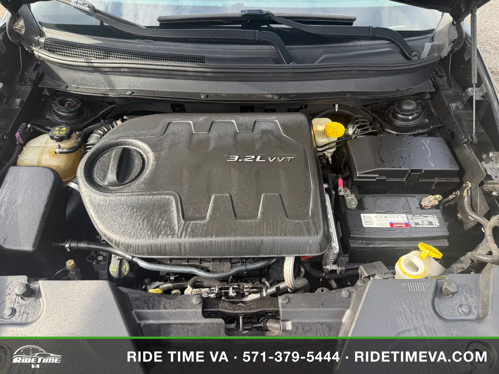 2014 Jeep Cherokee Latitude in Black, photo 15 of 17