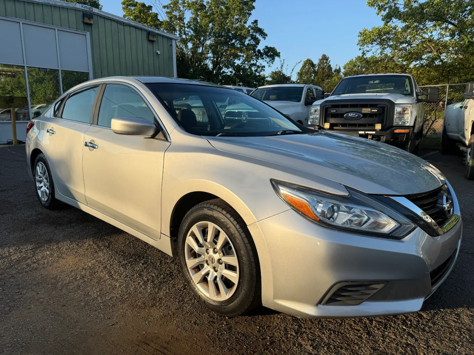 2016 Nissan Altima in Silver, photo 7 of 16