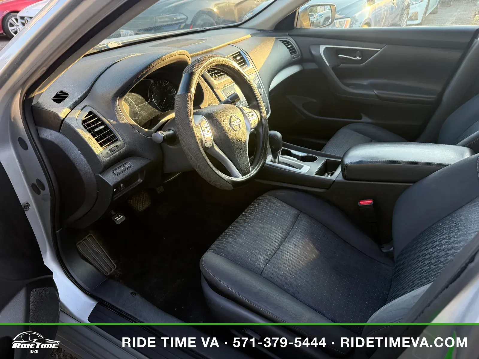 2016 Nissan Altima in Silver, photo 9 of 16