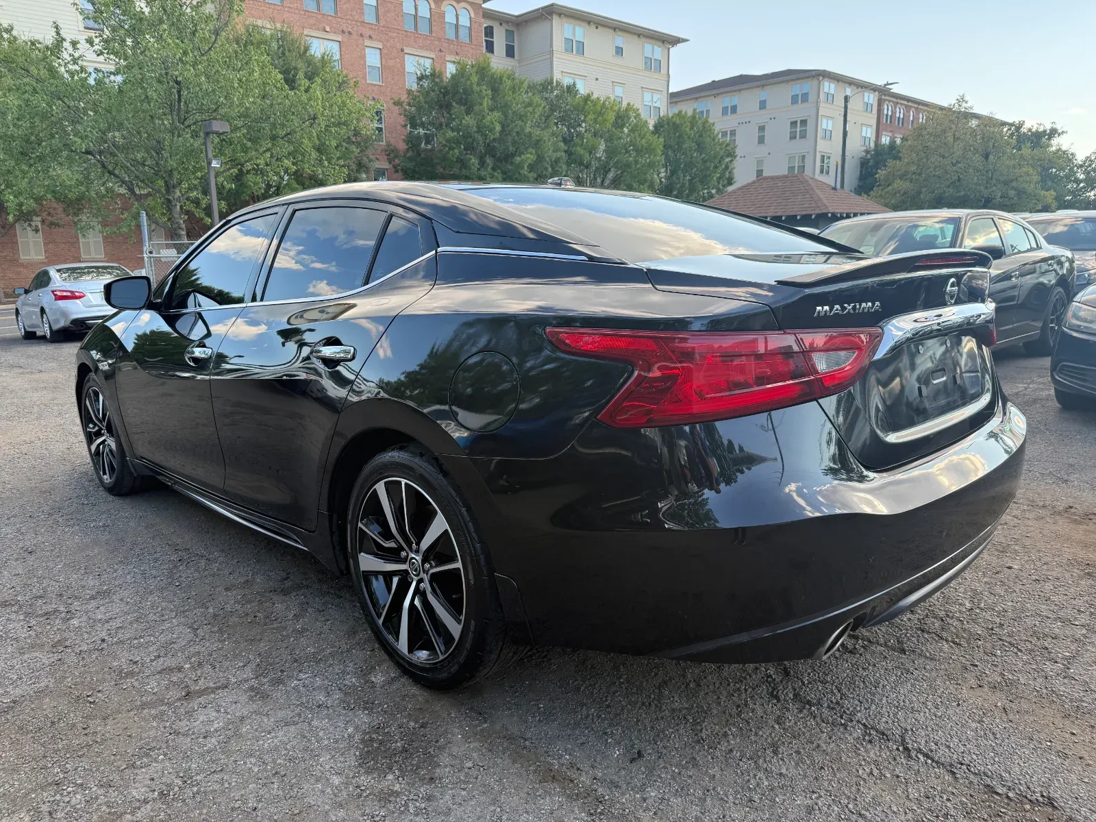 2016 Nissan Maxima in Black, photo 3 of 17