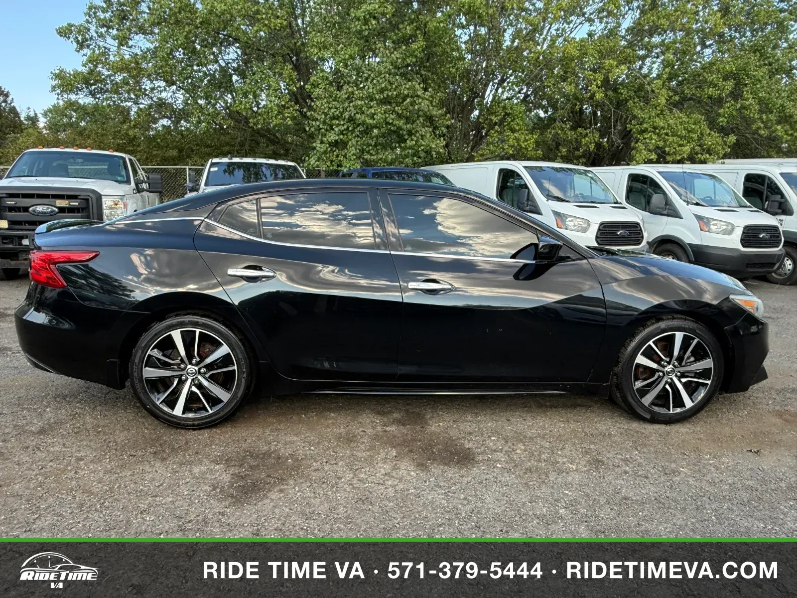 2016 Nissan Maxima in Black, photo 6 of 17