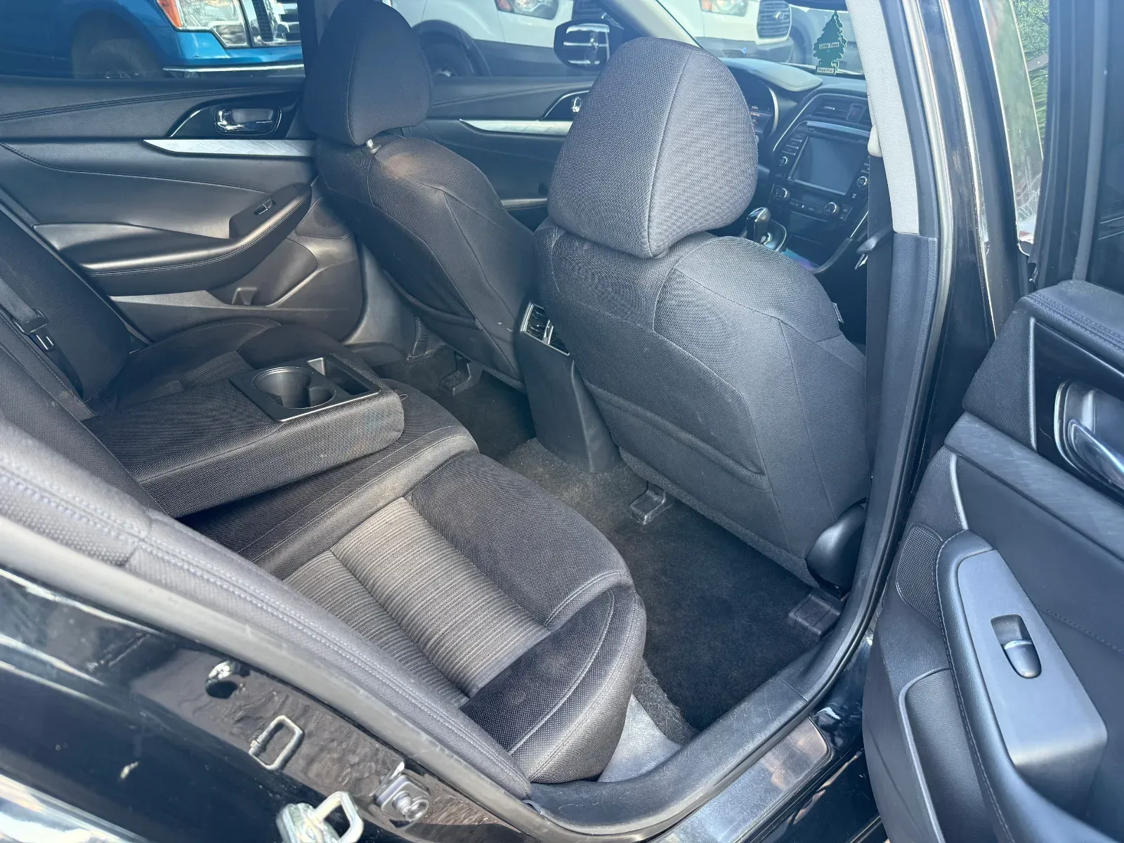 2016 Nissan Maxima in Black, photo 12 of 17