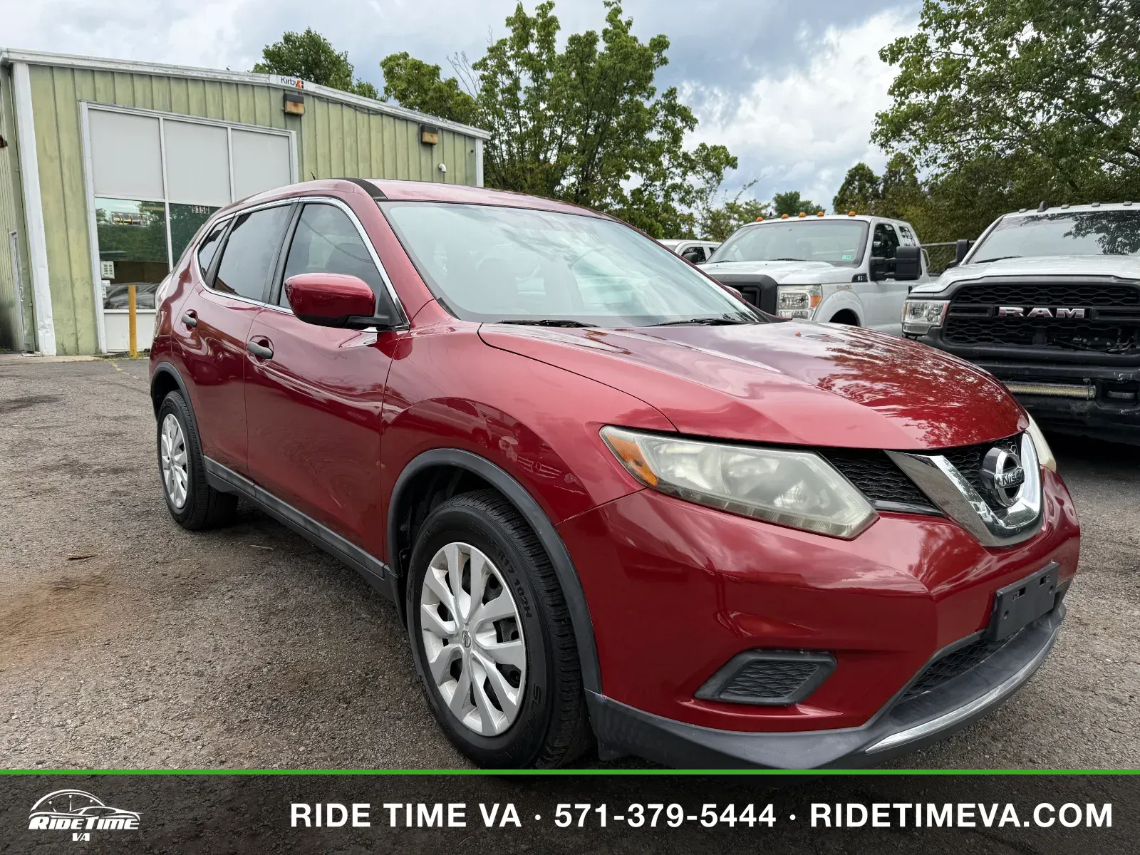 2016 Nissan Rogue S in Red, photo 7 of 16