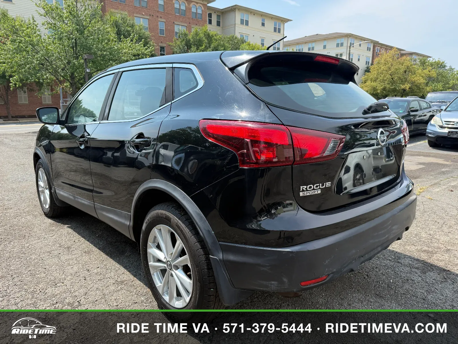 2017 Nissan Rogue Sport S in Black, photo 3 of 17