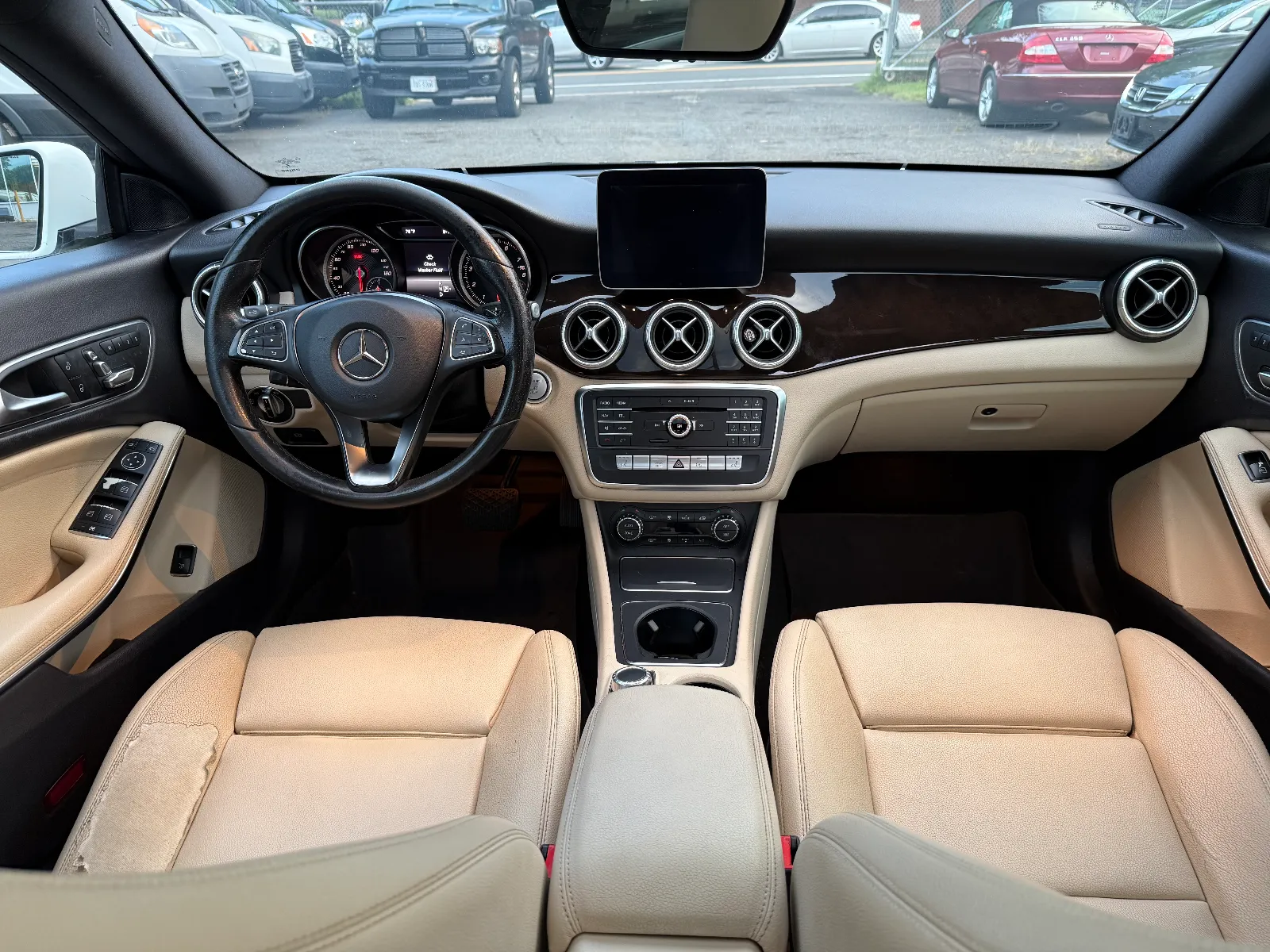2018 Mercedes-Benz CLA 250 4MATIC in White, photo 14 of 18
