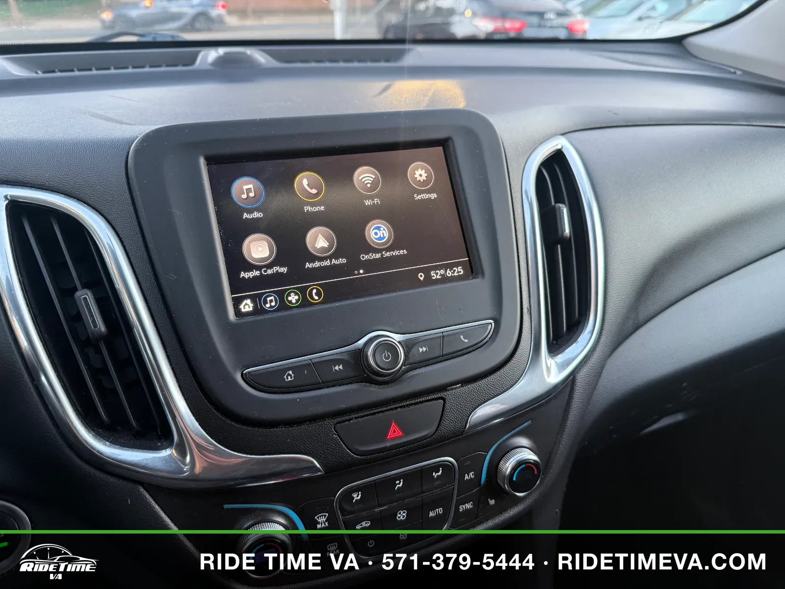 2019 Chevrolet Equinox LT (2LT) in White, photo 15 of 18