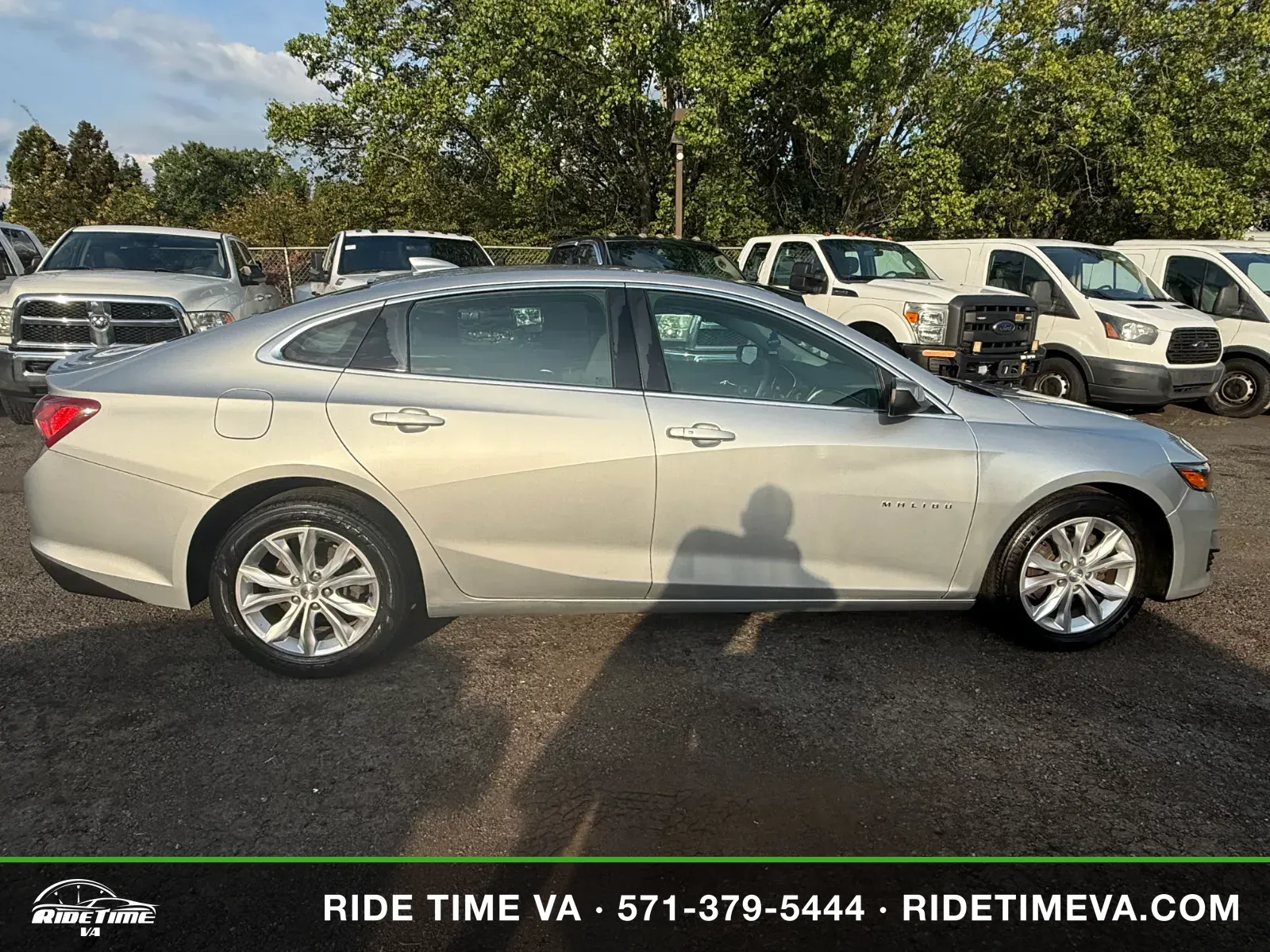 2020 Chevrolet Malibu LT in Silver, photo 6 of 17
