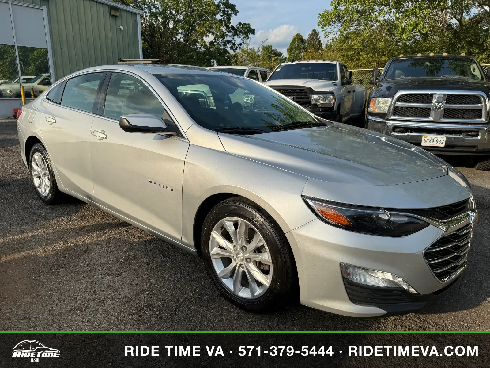 2020 Chevrolet Malibu LT in Silver, photo 7 of 17