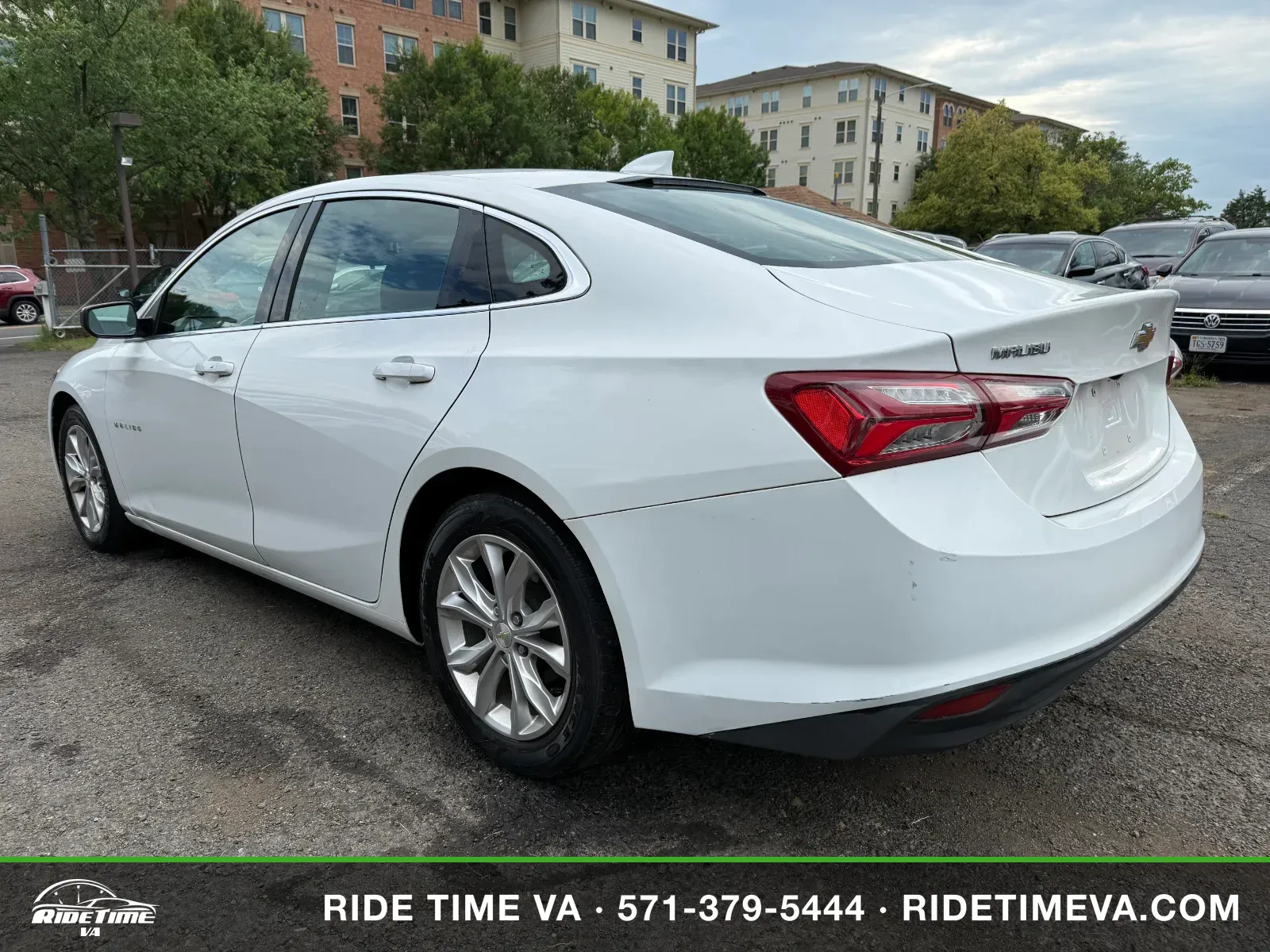 2020 Chevrolet Malibu LT in White, photo 3 of 16